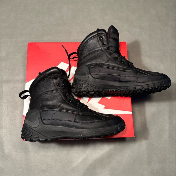 Nike winter boots